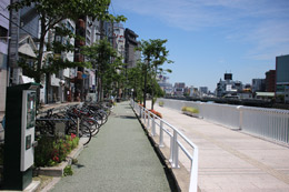 中島公園自転車駐車場