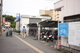 七隈駅自転車駐車場