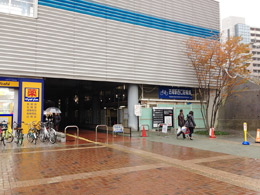 吉塚駅西口自転車駐車場